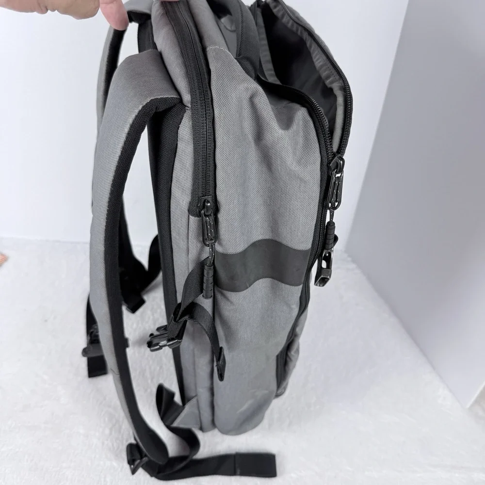 Timbuk2 Gray Black Laptop Backpack Padded Travel Work Commuter Bag